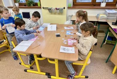 Učení je hra- práce na stanovištích