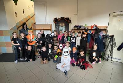 Halloweenská škola