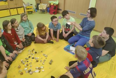 Pod hladinou moře i ve Veselé škole